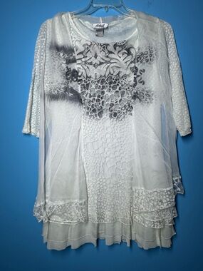 Aris.A Layered Graphic Print
Sheer Tunic Top Size XL